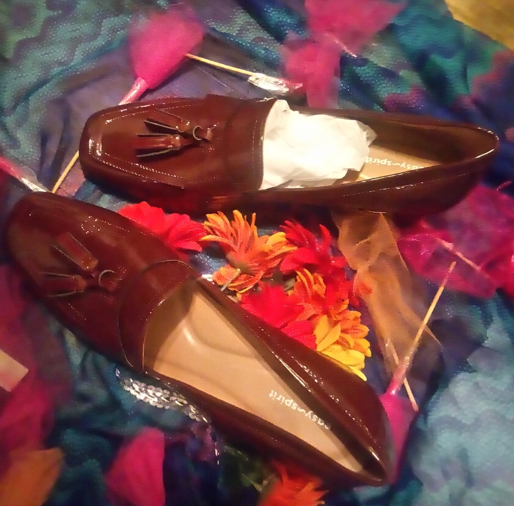 Easy Spirit Women's Drew Loafers,  Dark Red Patent Leather 10M - Picture 3 of 16